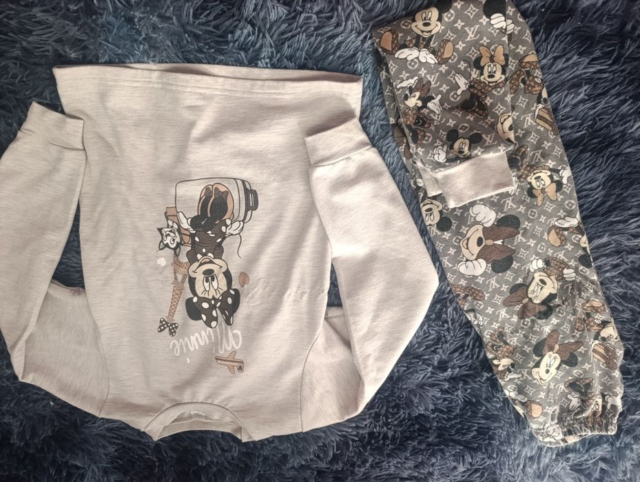 Спортивний костюм для дівчинки