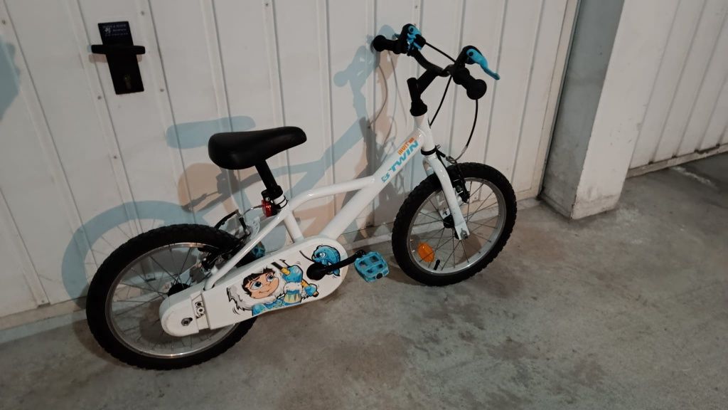 Bicicletas Decathlon menino e menina