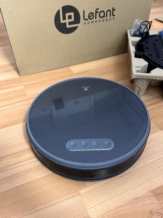 Миючий робот пилосос Lefant m571