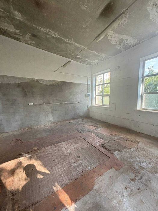 Оренда під склад/виробництво з рампою - 30, 42 кв.м.