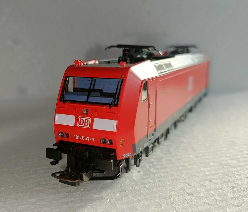 Lokomotywa DCC Piko BR 185, skala H0. Dekoder jazdy