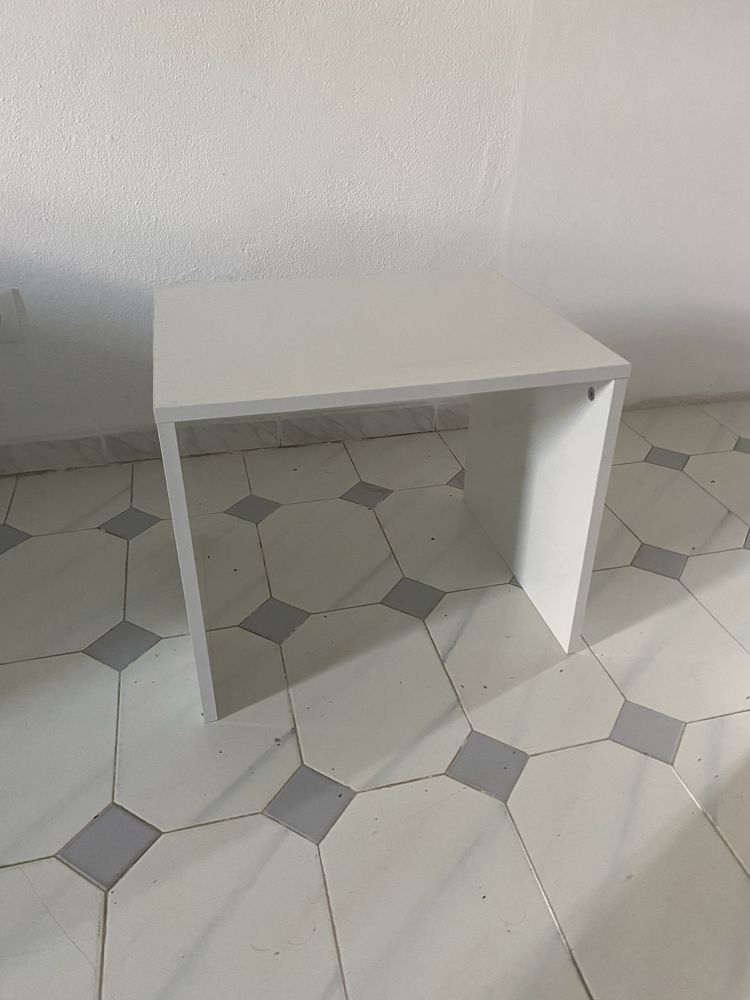 Vendo para desocupar , mesa, cadeiras