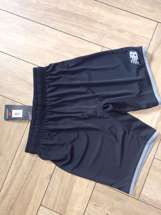 Spodnenki treningowe chłopięce xl trekkingowe new balance