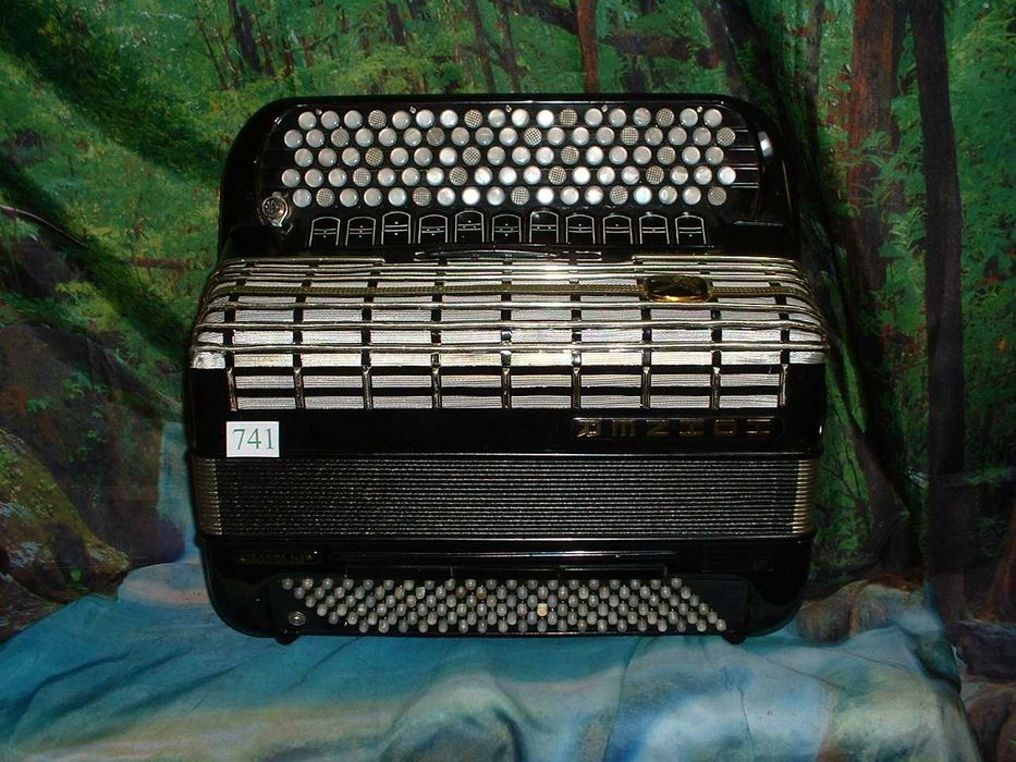 Acordeao Avenda G .741