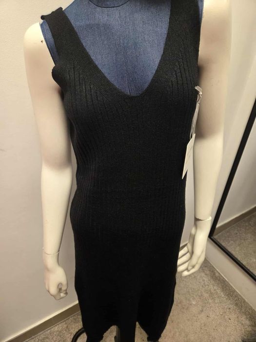 Damski Komplet Dzianinowy Sukienka i Sweter Czarny   S M