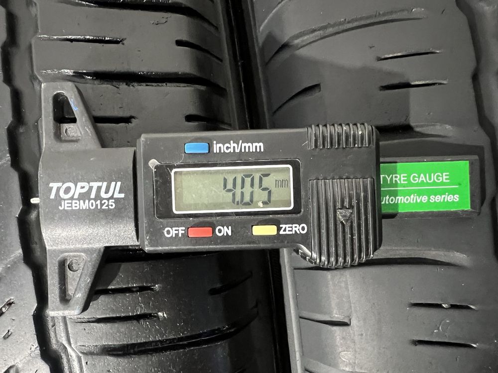 Toyo 225/55R19 лето шины резина