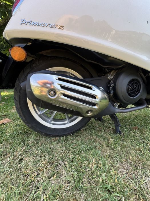 Vespa Primavera 125