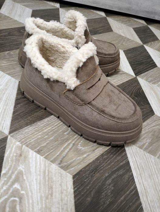 Жіночі  черевики