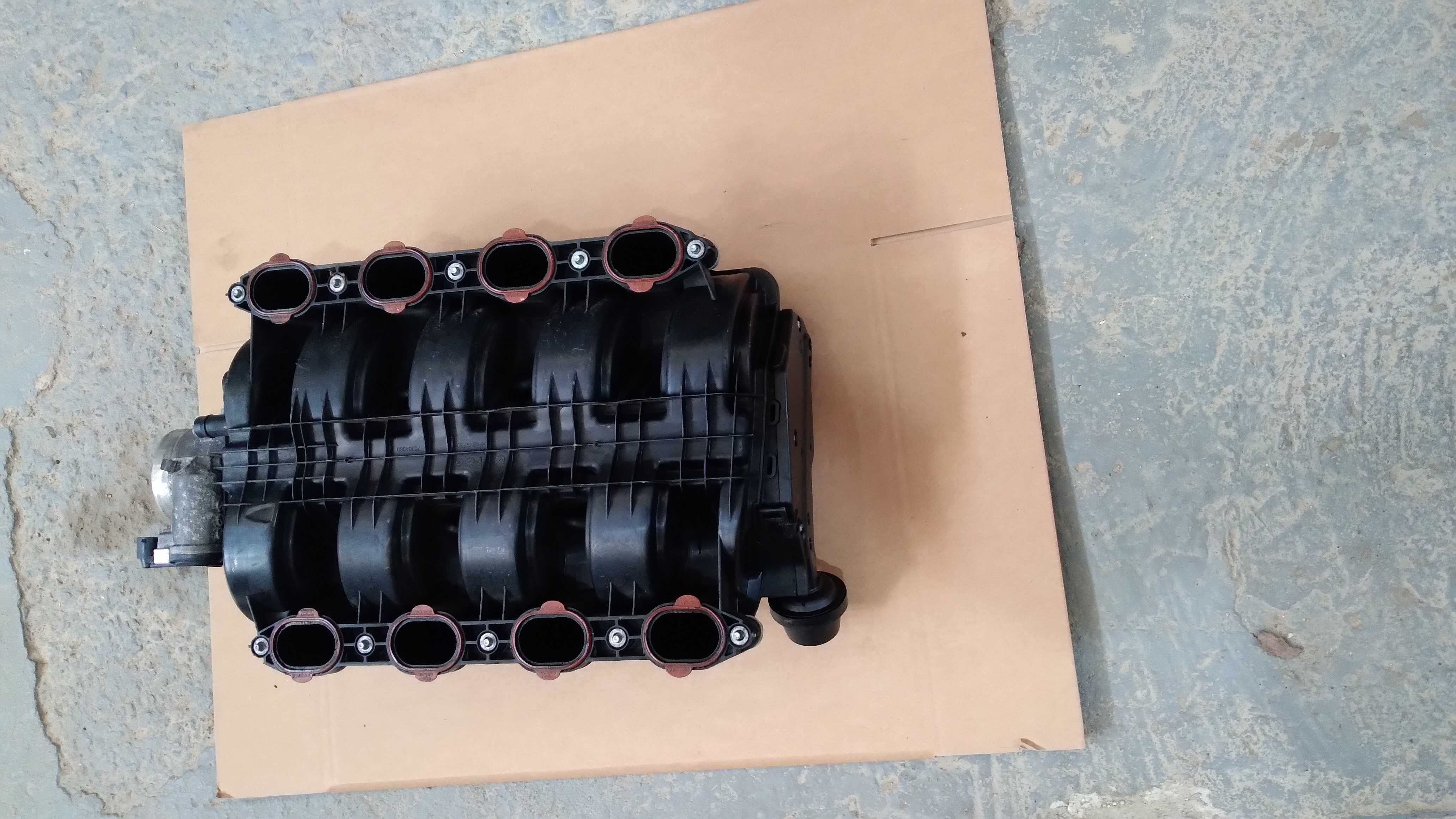 CAYENNE I 7L5 4.8 V8 kolektor ssący przepustnica