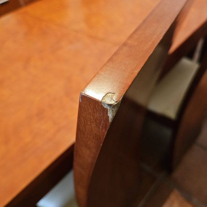 Mesa de jantar com 8 cadeiras