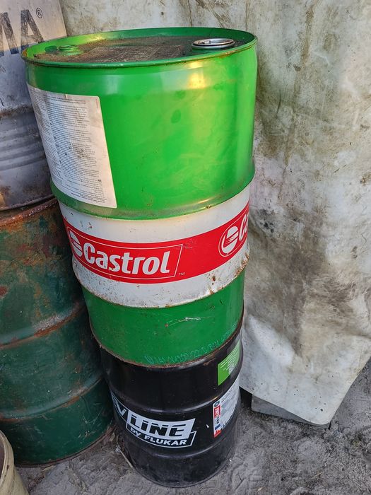 Beczki beczka 60l lub 200l na wodę lub ropę
