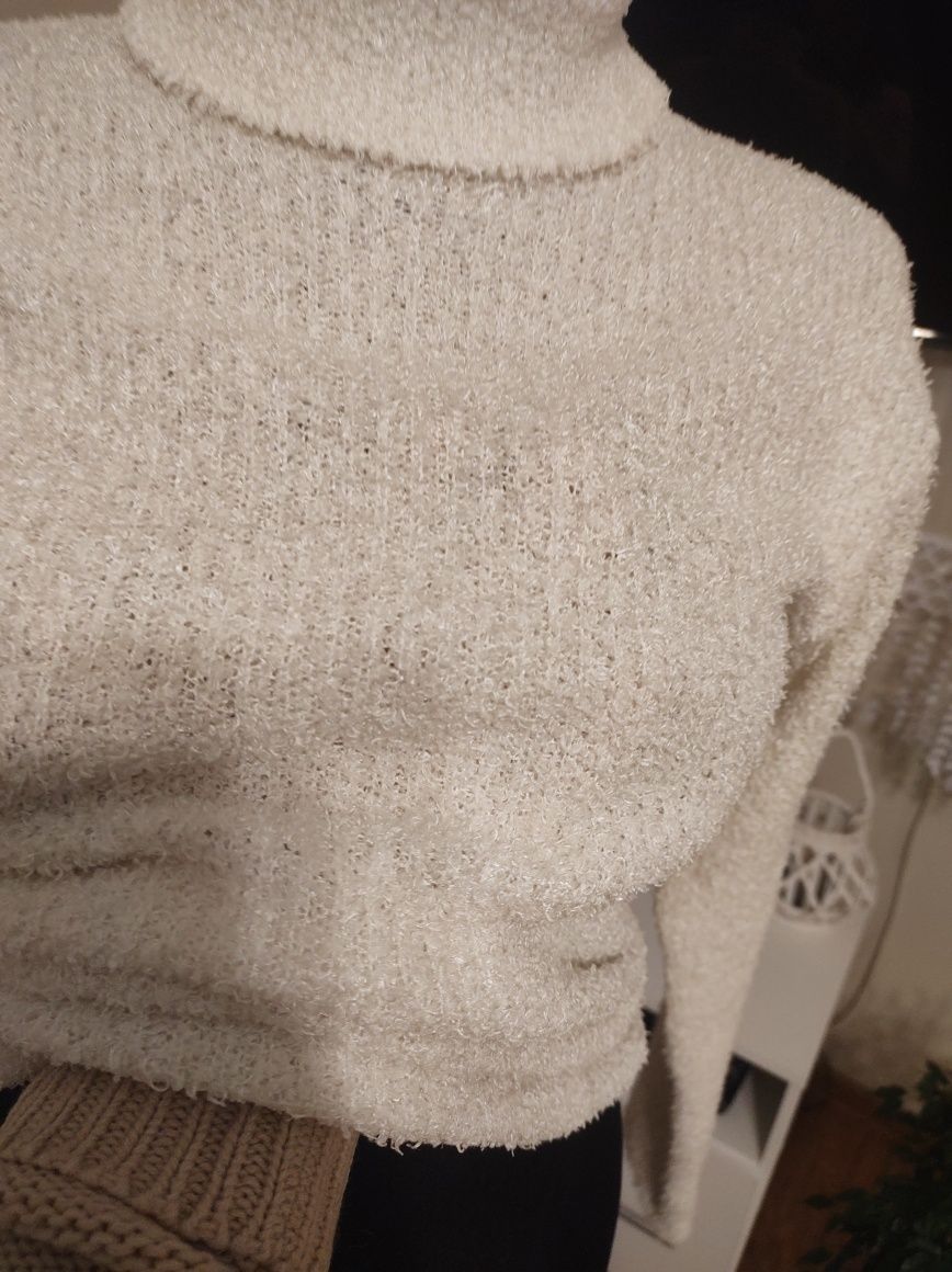 Damski biały golf sweter