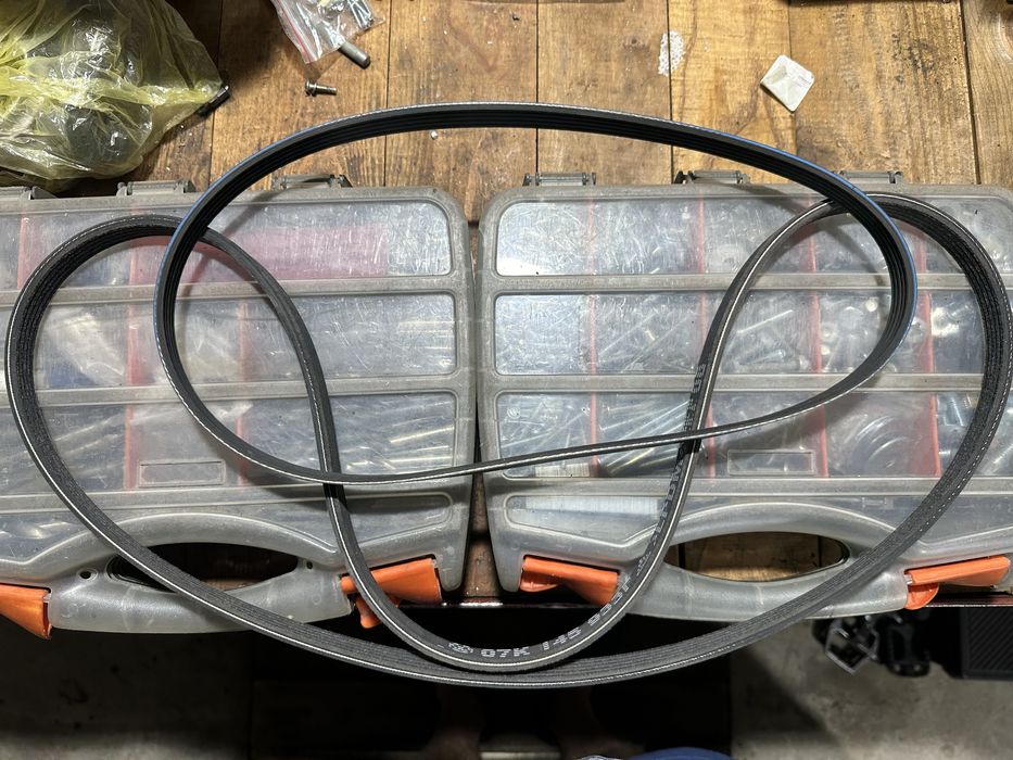 Задні амортизатори passat б7 jeta Mk6 beetlе