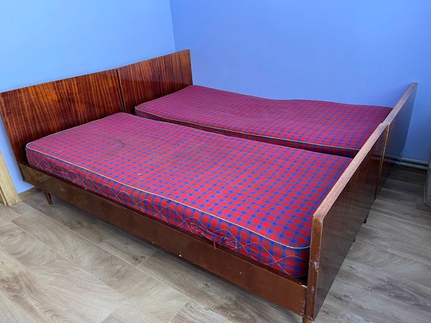 Ліжка з матрацами