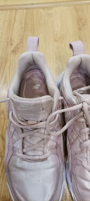 Оригінальні кросівки NIKE Ryz 365.