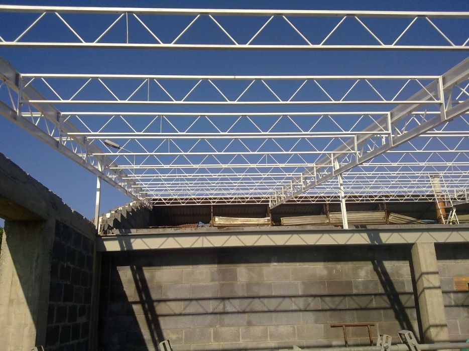 Konstrukcja stalowa 6,32m hali wiaty magazynu obory kratownice dachowe