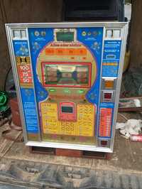 Stary kolekcjonerski automat do gry