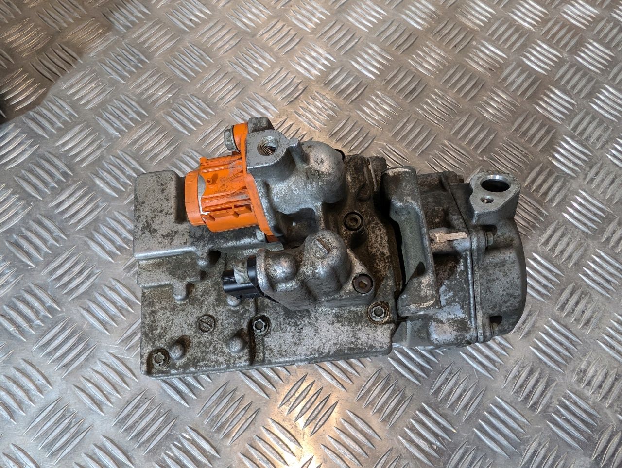 Компресор кондиціонера Renault Zoe, Kangoo 2012–2025 | Оригінал Denso