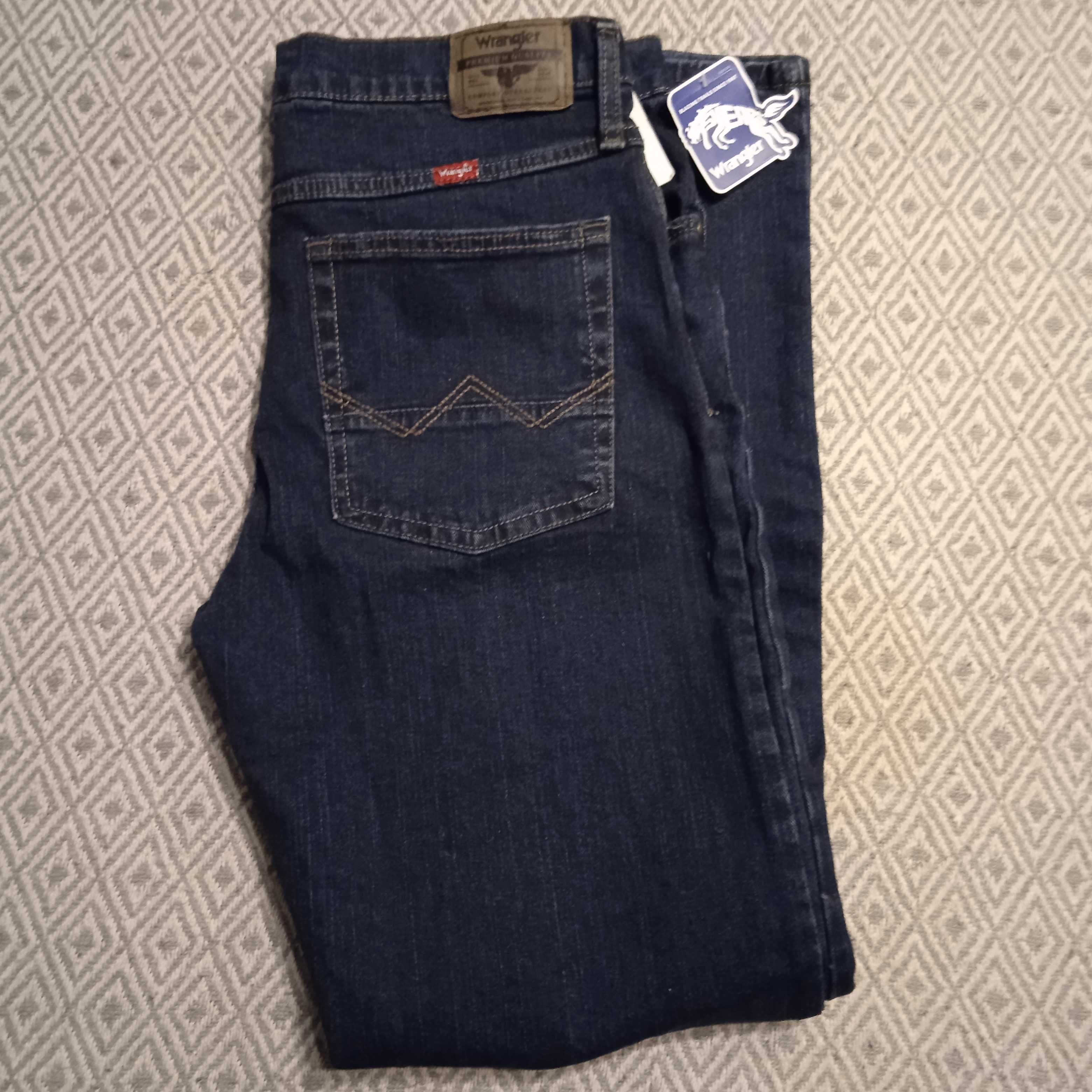 Wrangle Slim Straight spodnie jeansy W32 L32 Super Cena! Sold!