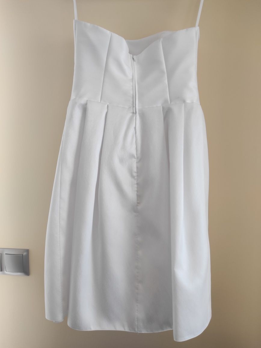 Sukienka gorsetowa biała