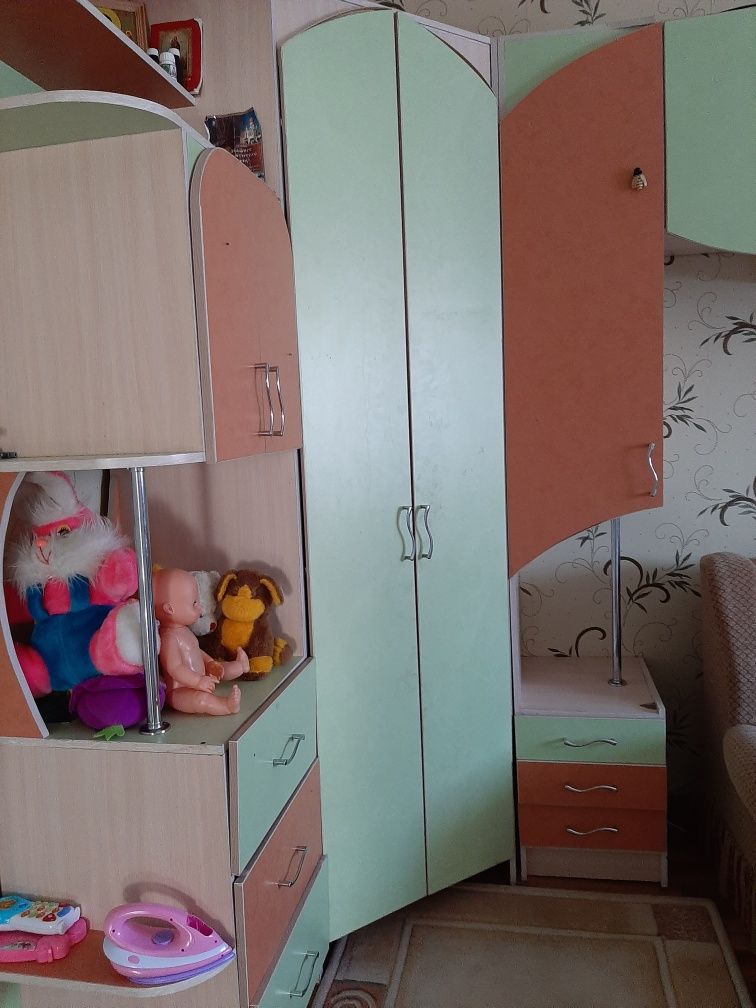 Меблі в дитячу кімнату-стінка