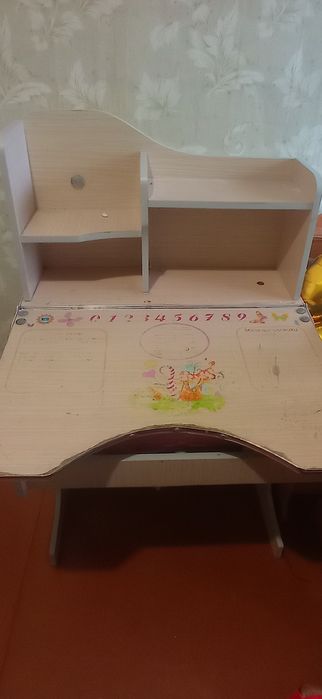 Дитяча парта , стіл