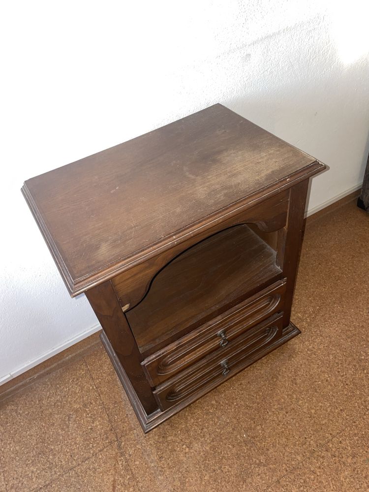Mesa de cabeceira