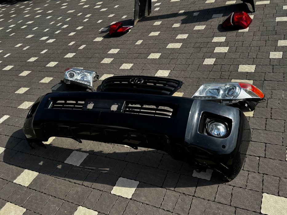 Продам компект деталей після рестайлінгу на Toyota Land Cruiser 200.