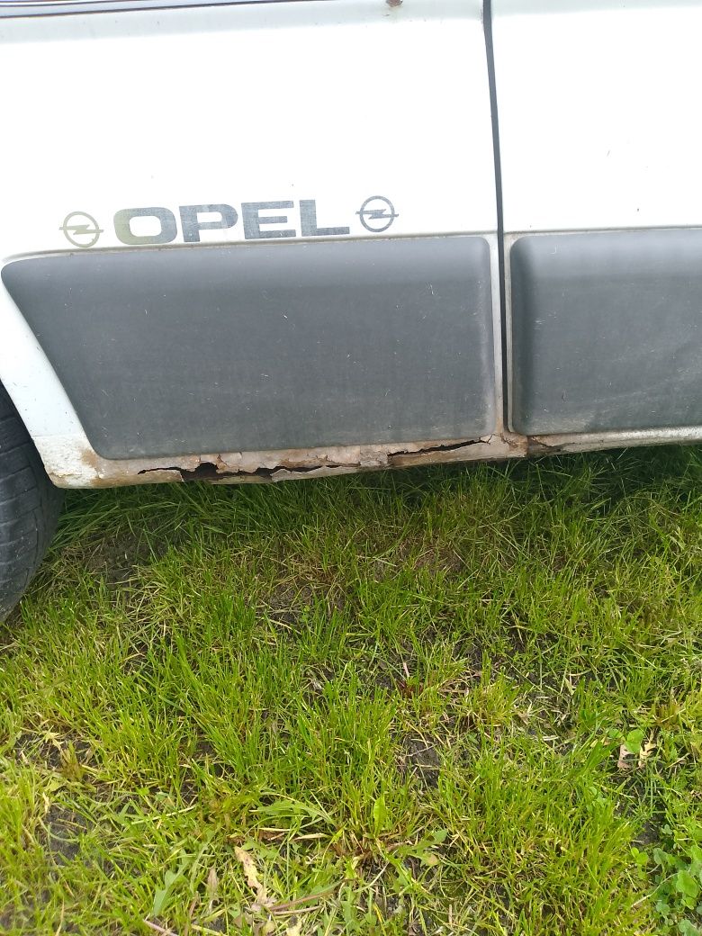 Продам Opel Vivaro