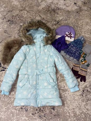 Зимове пальто на дівчінку  з шапками і перчатками 122 -128 р