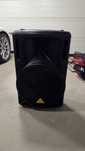 Kolumna aktywna Behringer eurolive B215D