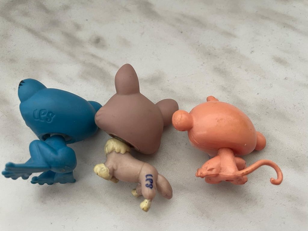 LPS-- 3 zabawki.