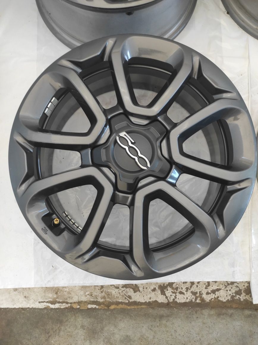 327 Felgi aluminiowe ORYGINAŁ FIAT 500 R 16 5x110 NOWE