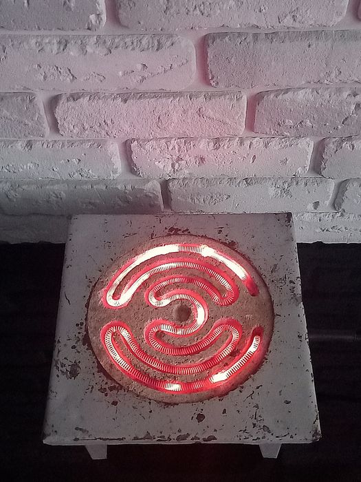 Настольна електроплитка, спіральна.  СРСР.