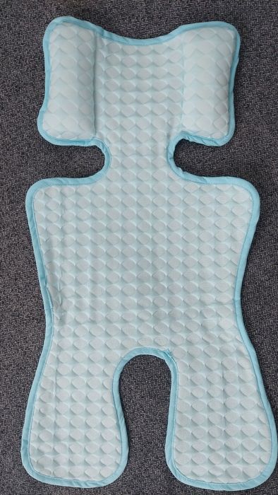 Wkładka chłodząca do fotelika i wózka