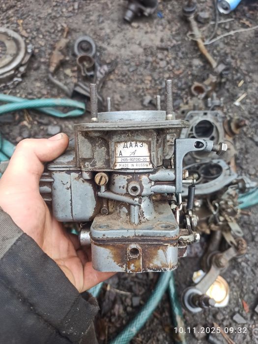 Продам карби озон 2105 2101 під ремонт або на запчастини