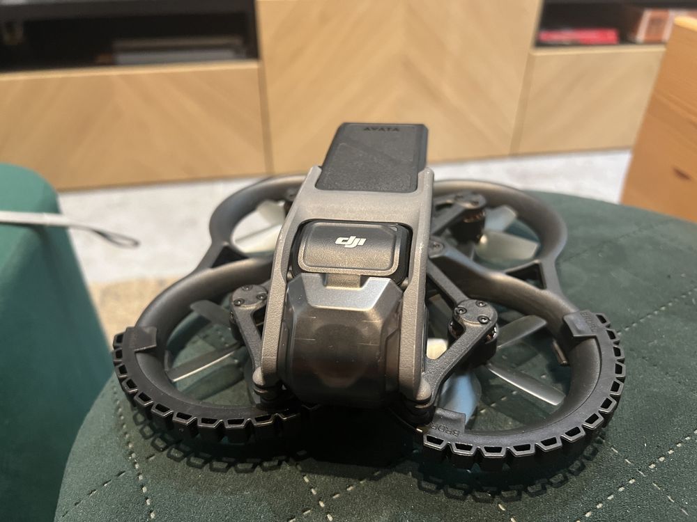 DJI Avata plus DJI Google v2 i kontroler