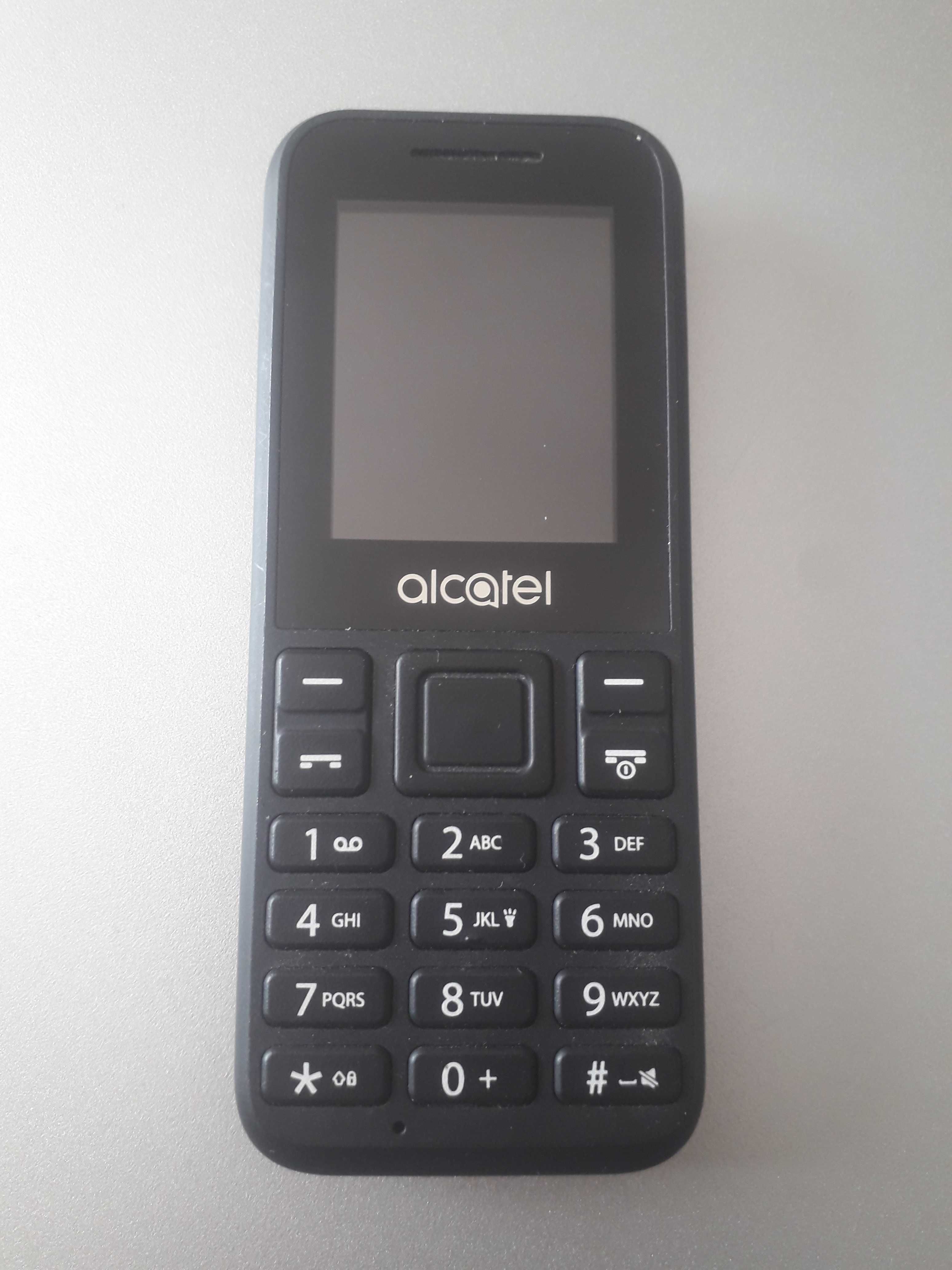 Телефон Alcatel 2 см почти Новий