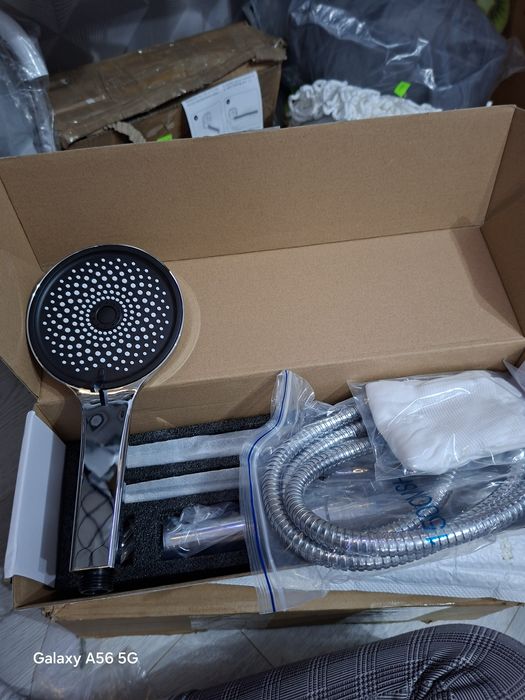 Suchawka pod prysznic z akcesoriami