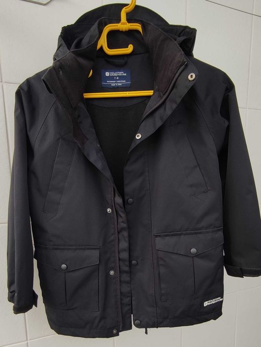 Легка водостійка куртка хлопчику 7-8 років