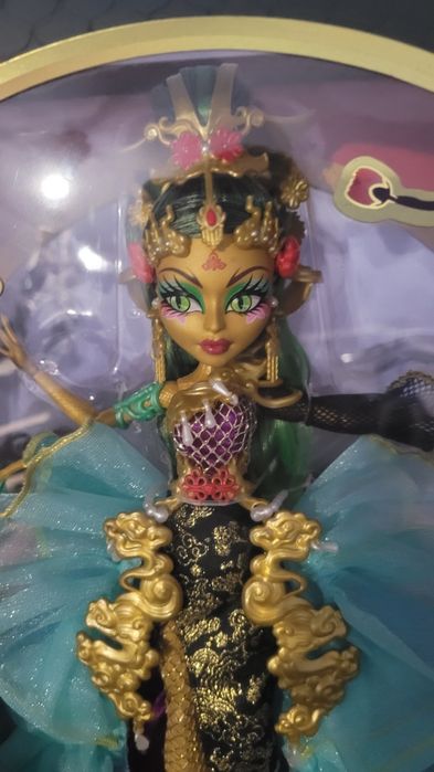 Monster High Jinafire Long — Collector Edition, нова, повний комплект