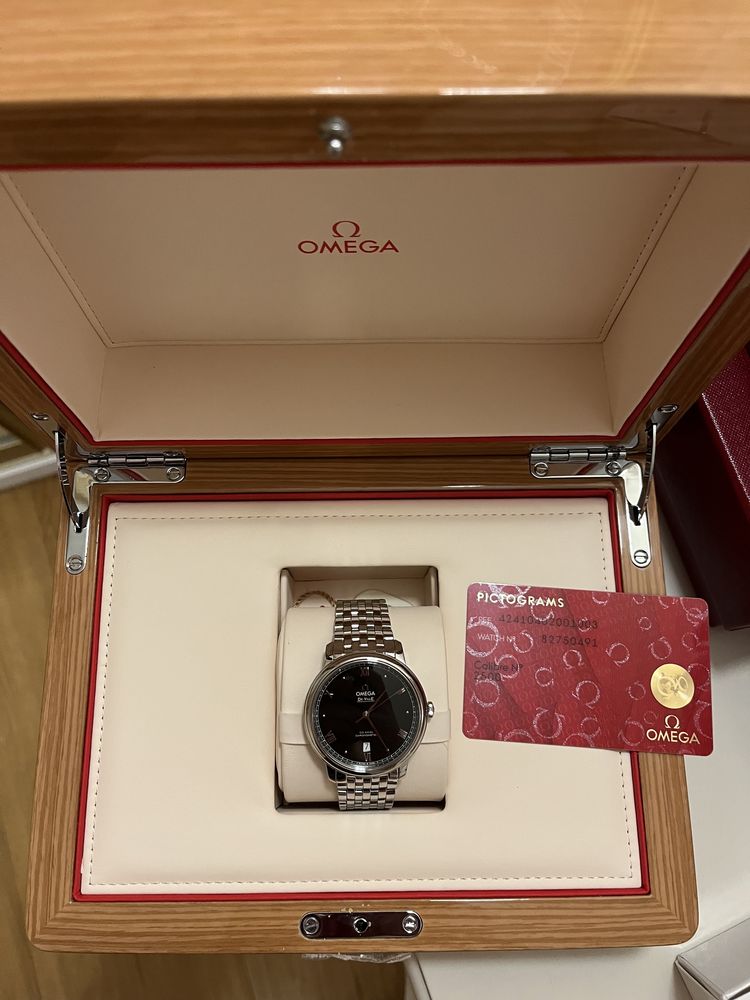 OMEGA De Ville Automatic Chronometer Black Dial Men's Watch 39mm