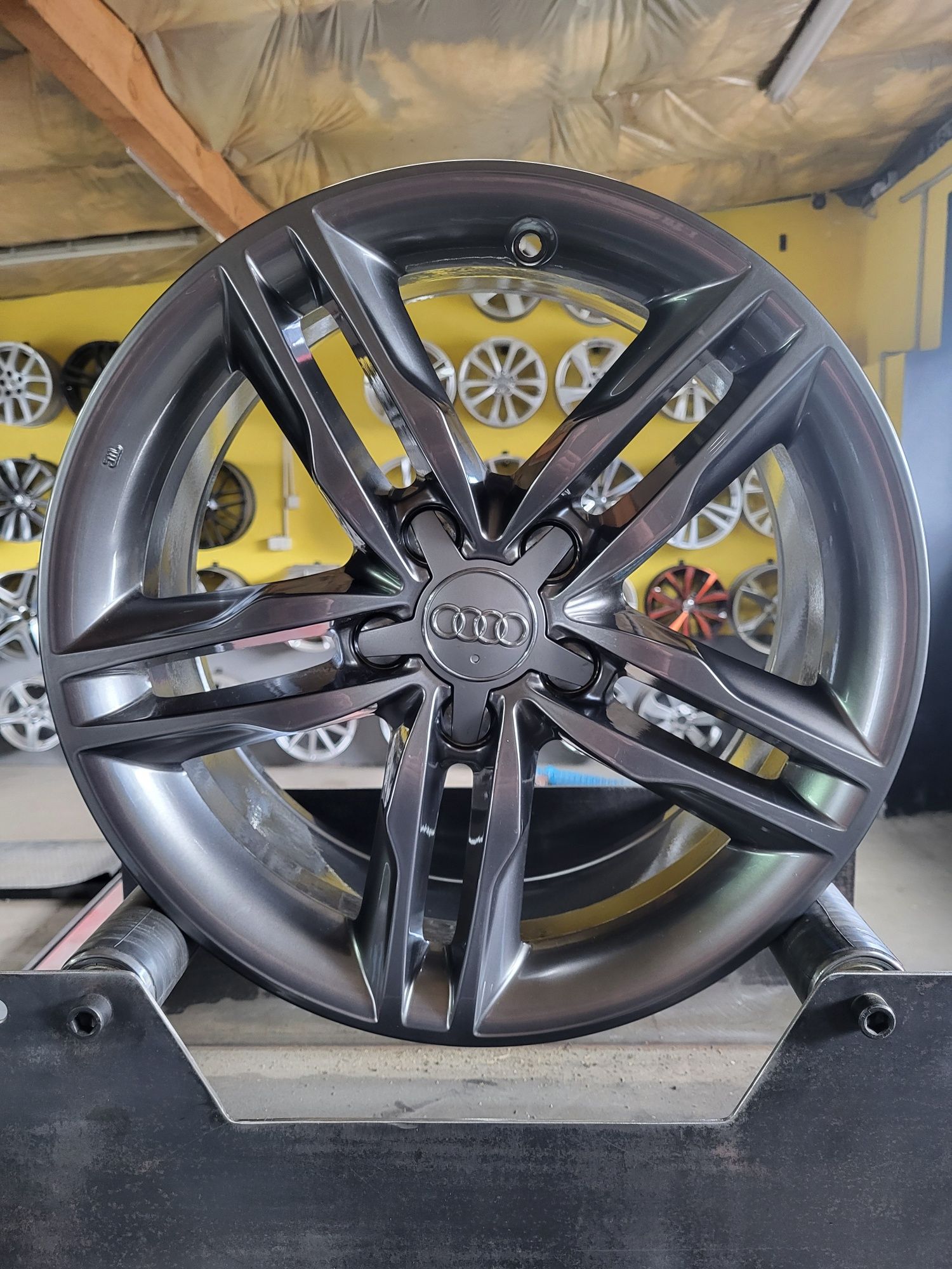 Felgi Aluminiowe 5x112 7,5Jx17 ET35 Audi Nowe !!