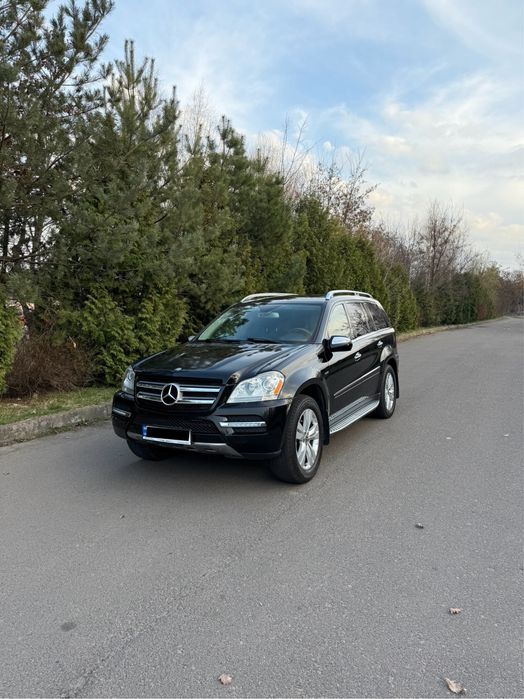Mercedes-Benz GL 350 Bluteck rest
