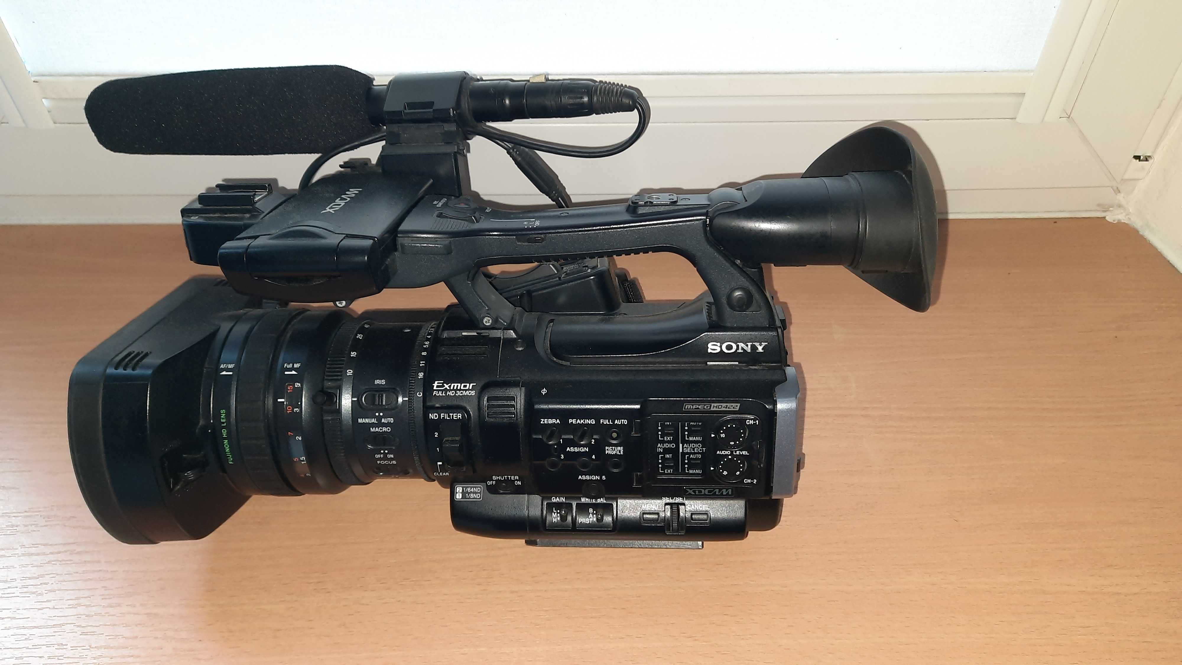 Kamera Sony PMW 200 z osprzętem