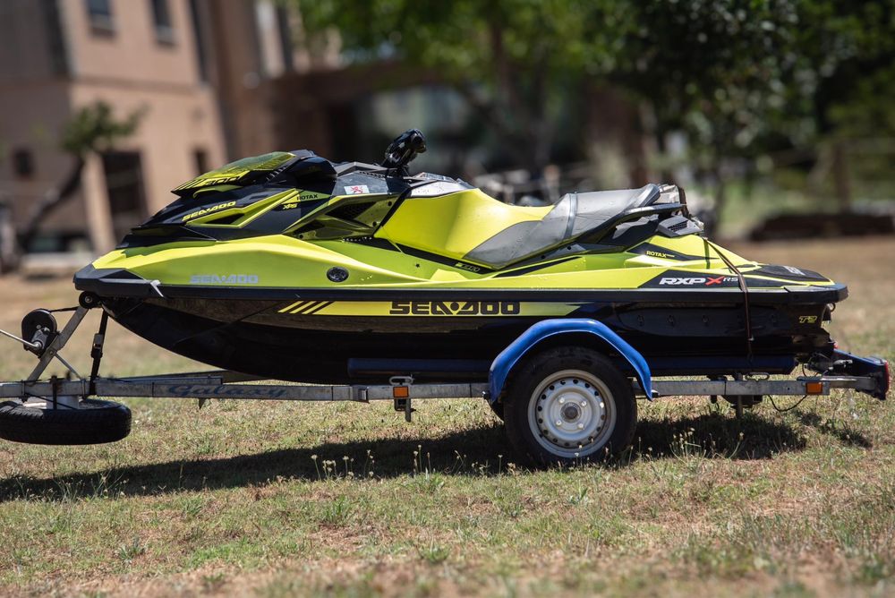 Sea-Doo RXP 300 RS-86H | Escape RIVA | Impecável | Reboque Incluído