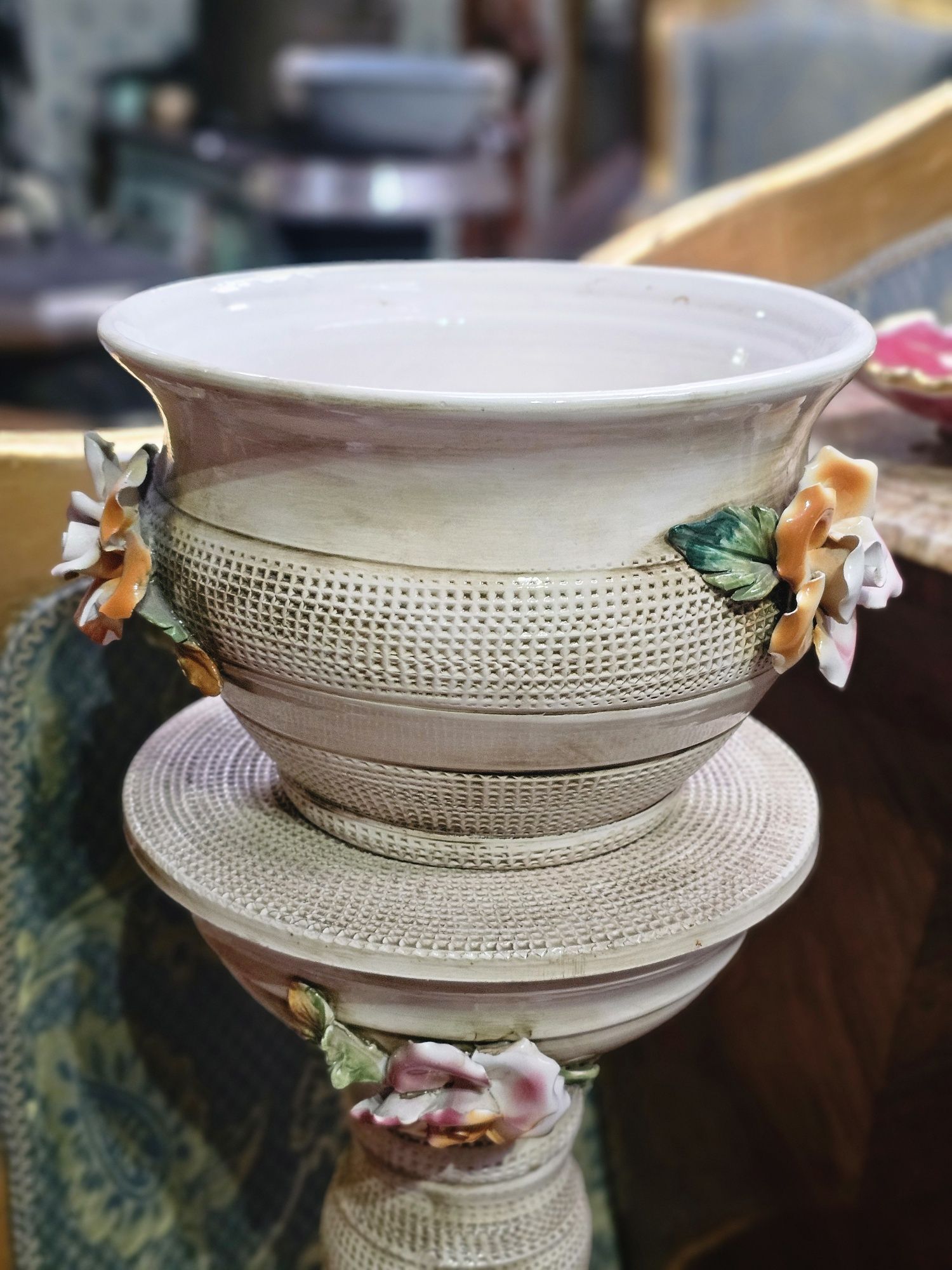 Kolumna osłonka na kwiat  kwietnik porcelana Capodimonte #1526 Stylowy