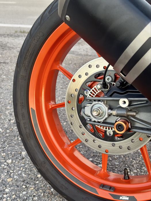 KTM 390 Duke 2022 / 5200 km / Como nova