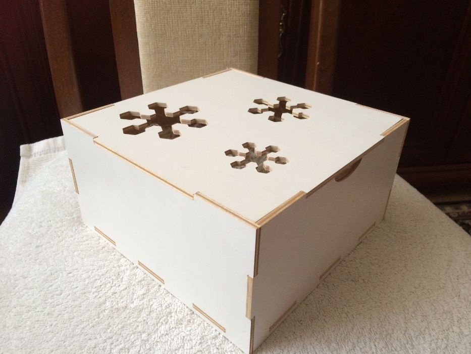 Pudełko drewniane na prezent