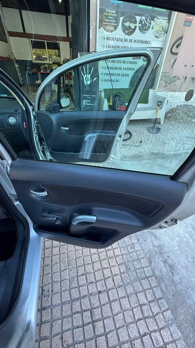 Citroen c3 2004.